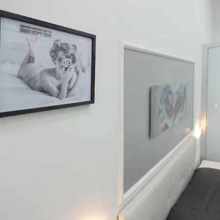 Othalan * 那不勒斯