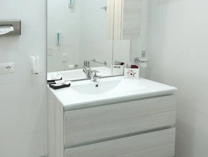 Апартаменты Othalan *